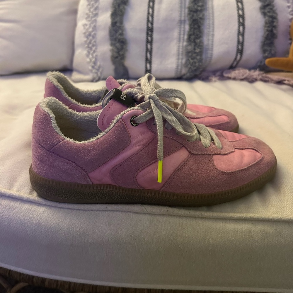 Verbenas Pink Sneaker Shoe